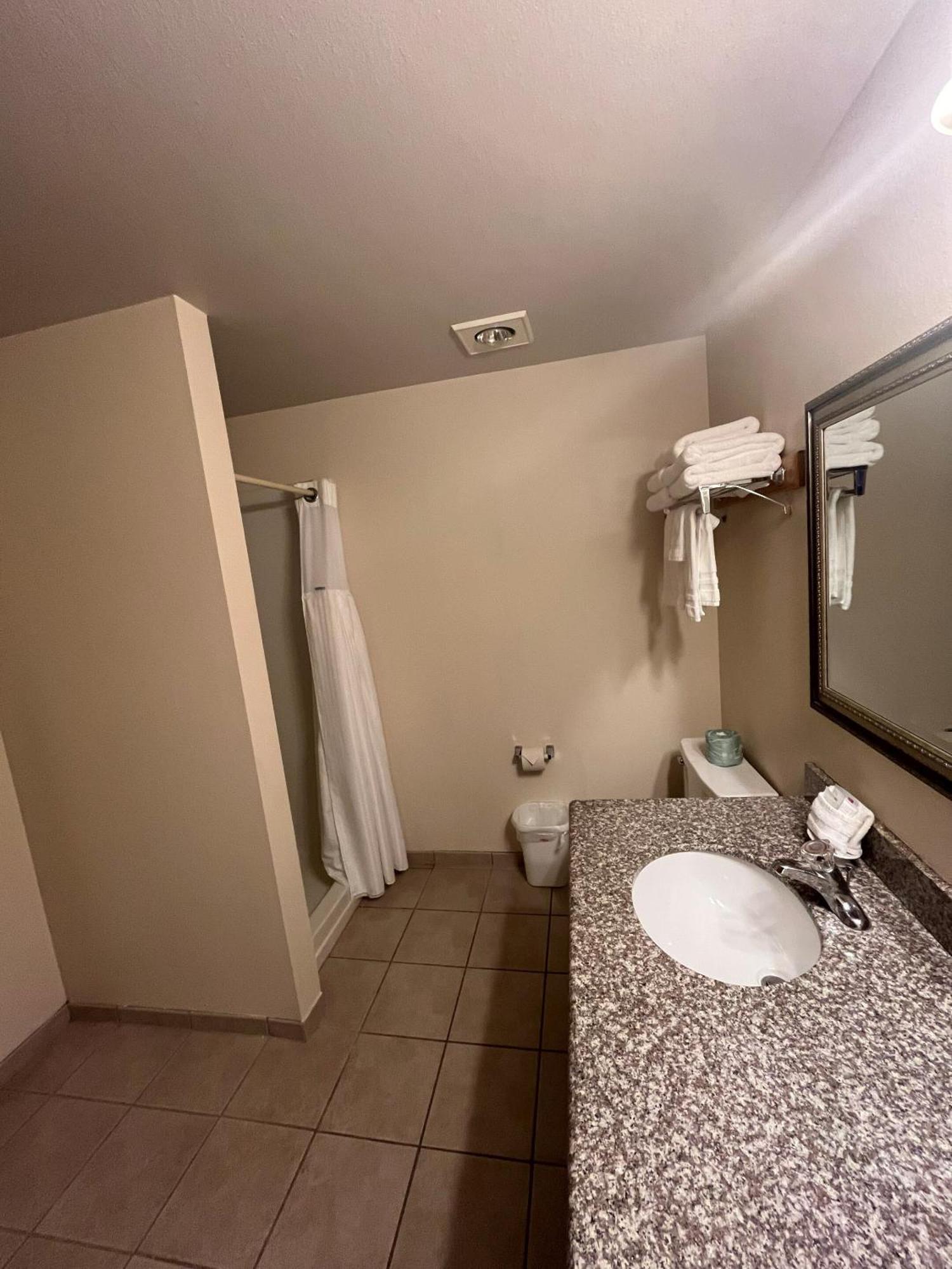 Seasons Motel Morton Bagian luar foto