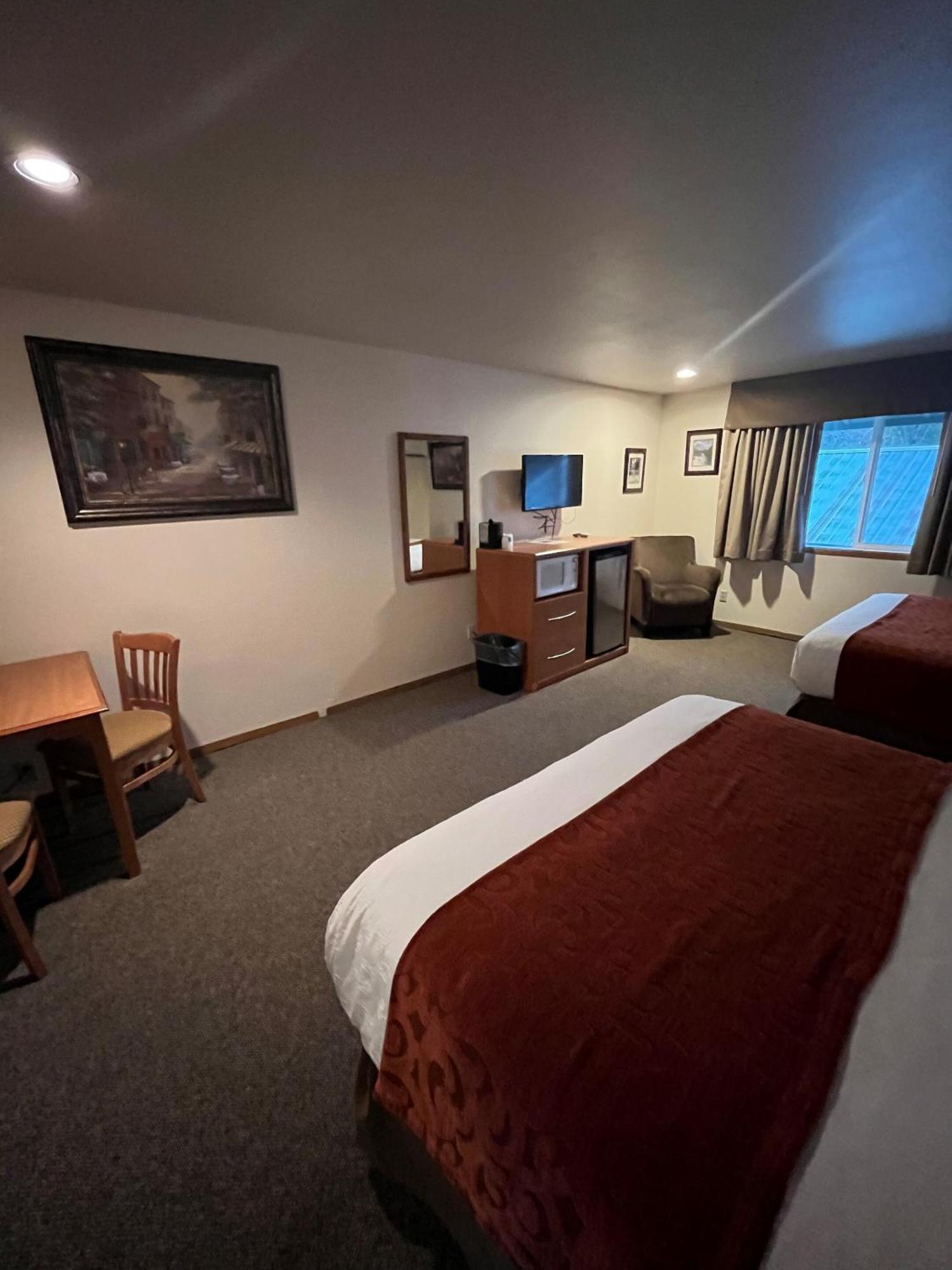 Seasons Motel Morton Bagian luar foto