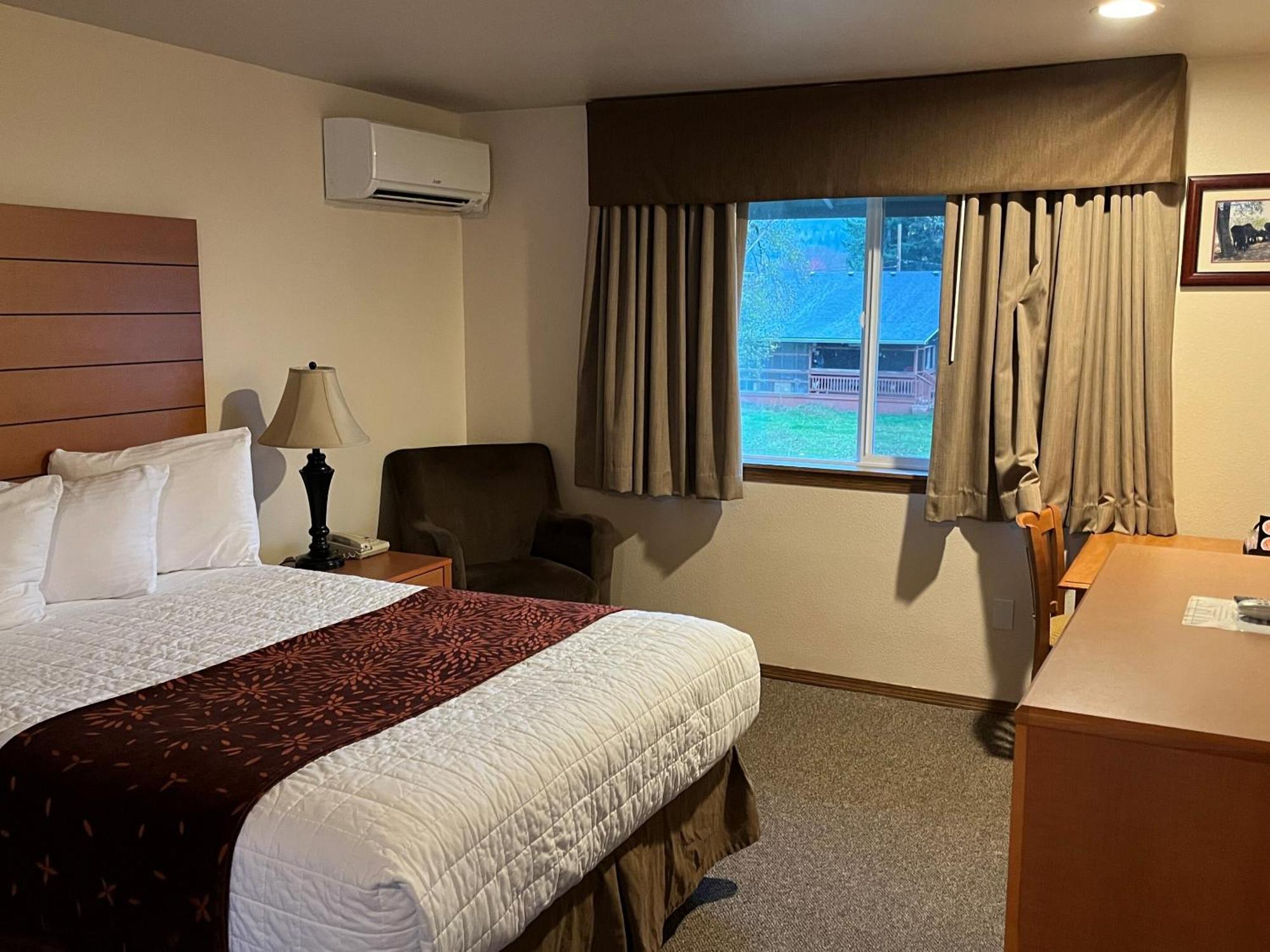 Seasons Motel Morton Bagian luar foto