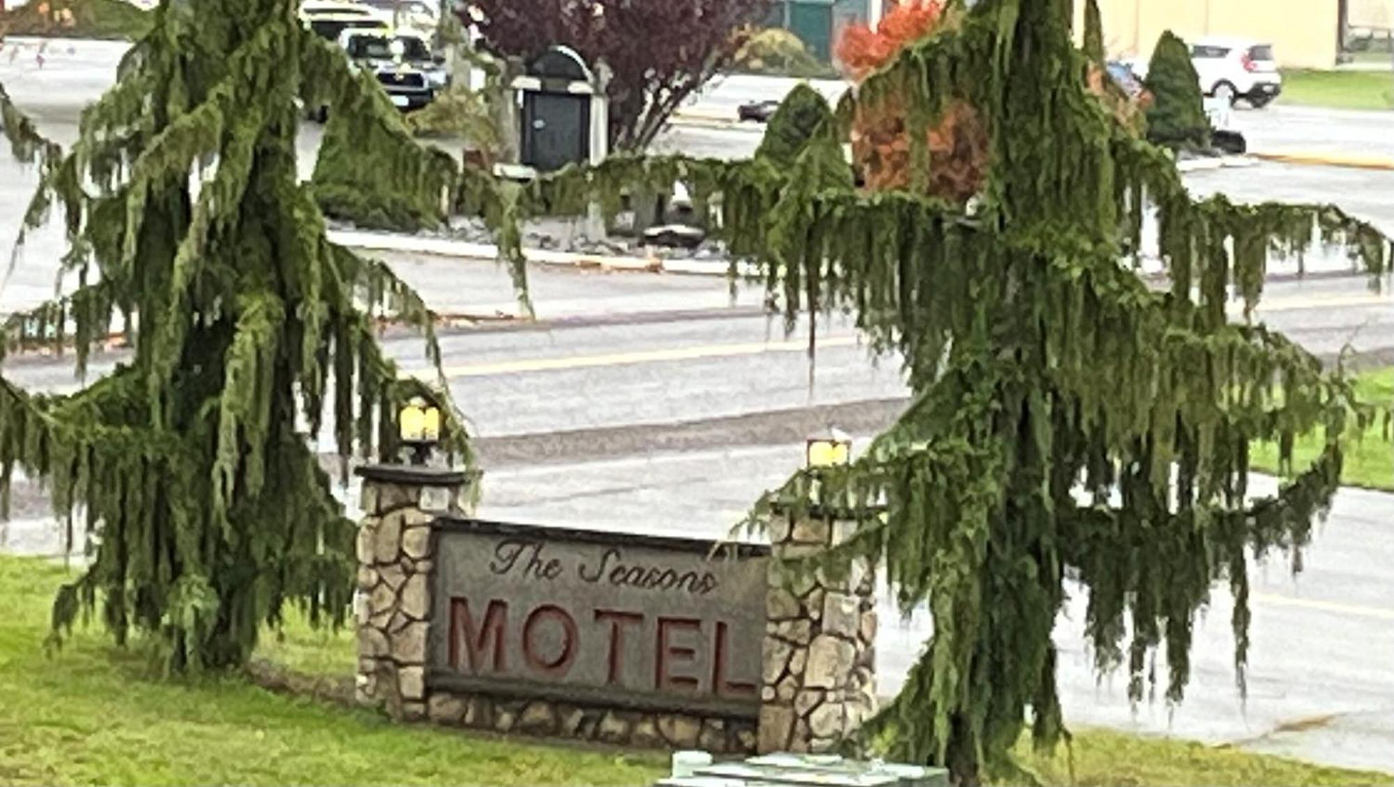 Seasons Motel Morton Bagian luar foto