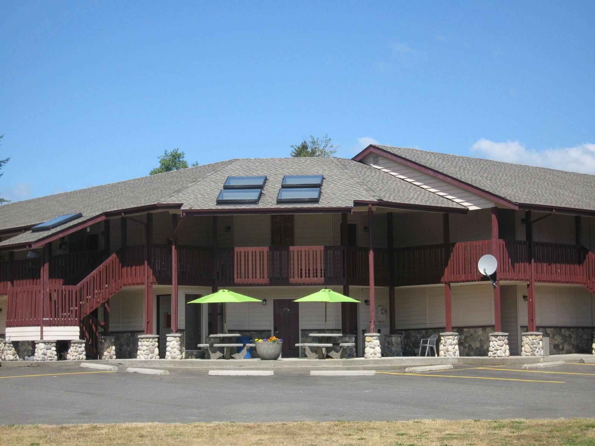 Seasons Motel Morton Bagian luar foto
